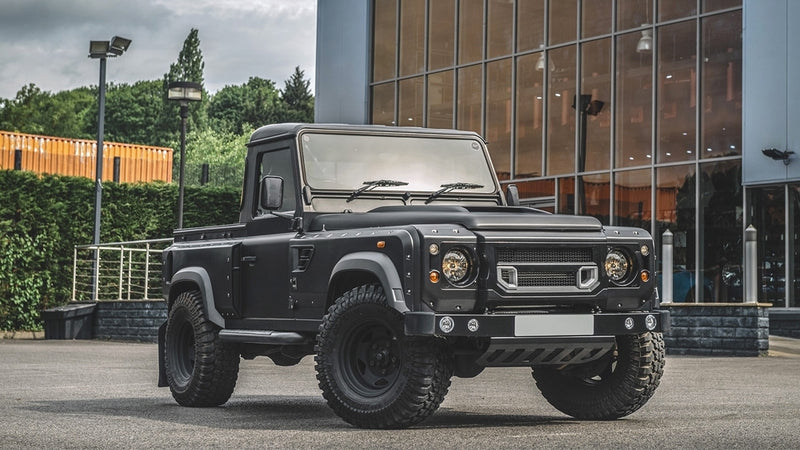 Land Rover Defender 90 Flying Huntsman 105 Long Nose