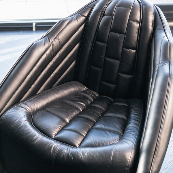 Vintage Motorcar-Inspired Chair in Stealth Black