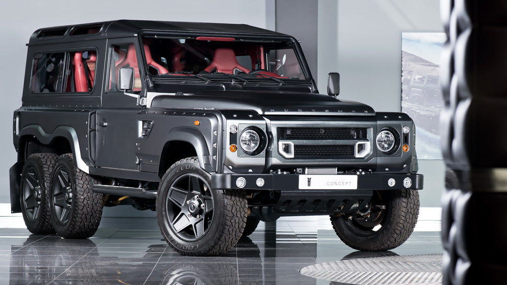 Flying Huntsman 6x6 Defender at the Billing Land Rover Fest