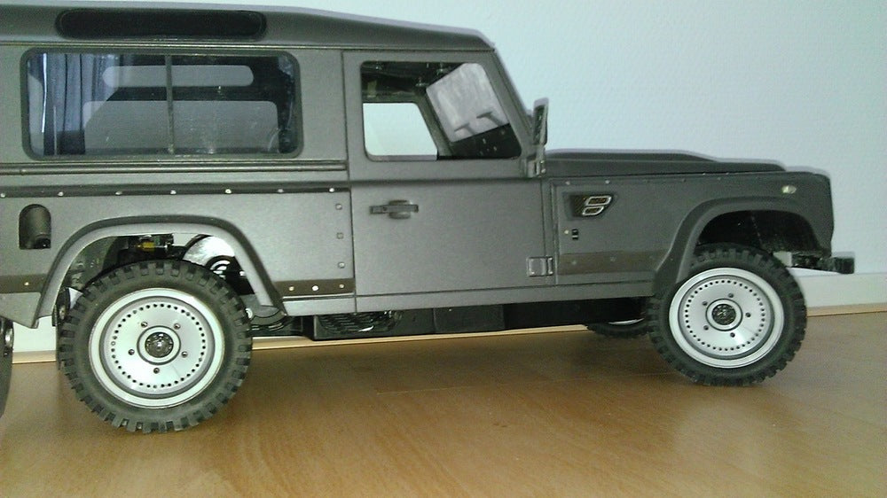 Unveiled: Land Rover Defender - 6.2 430 BHP - HUNTSMAN 105 Longnose Model