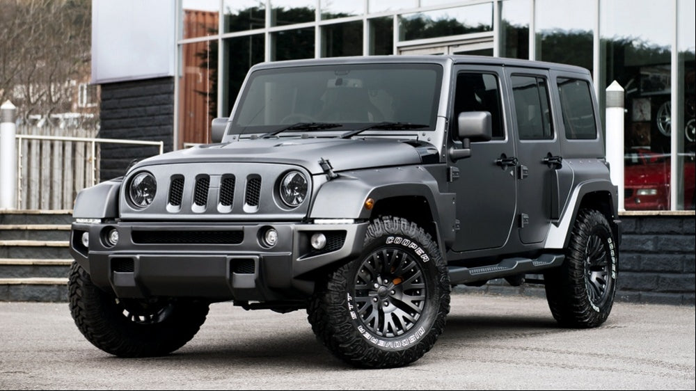 CHELSEA TRUCK COMPANY REVEALS JEEP WRANGLER SAHARA 2.8 DIESEL CJ300 BLACK HAWK