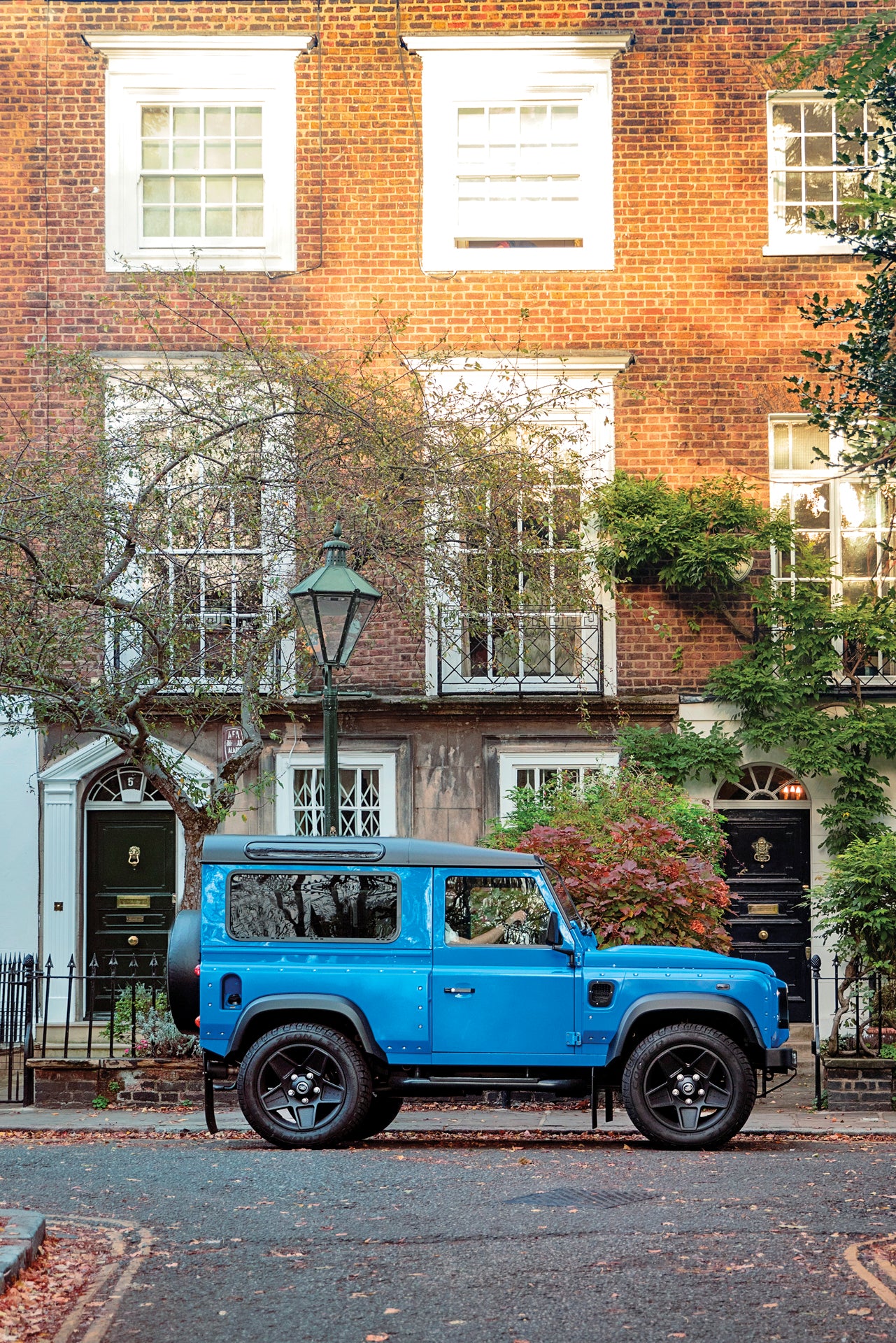 NEW CHELSEA TRUCK COMPANY DEFENDER BROCHURE