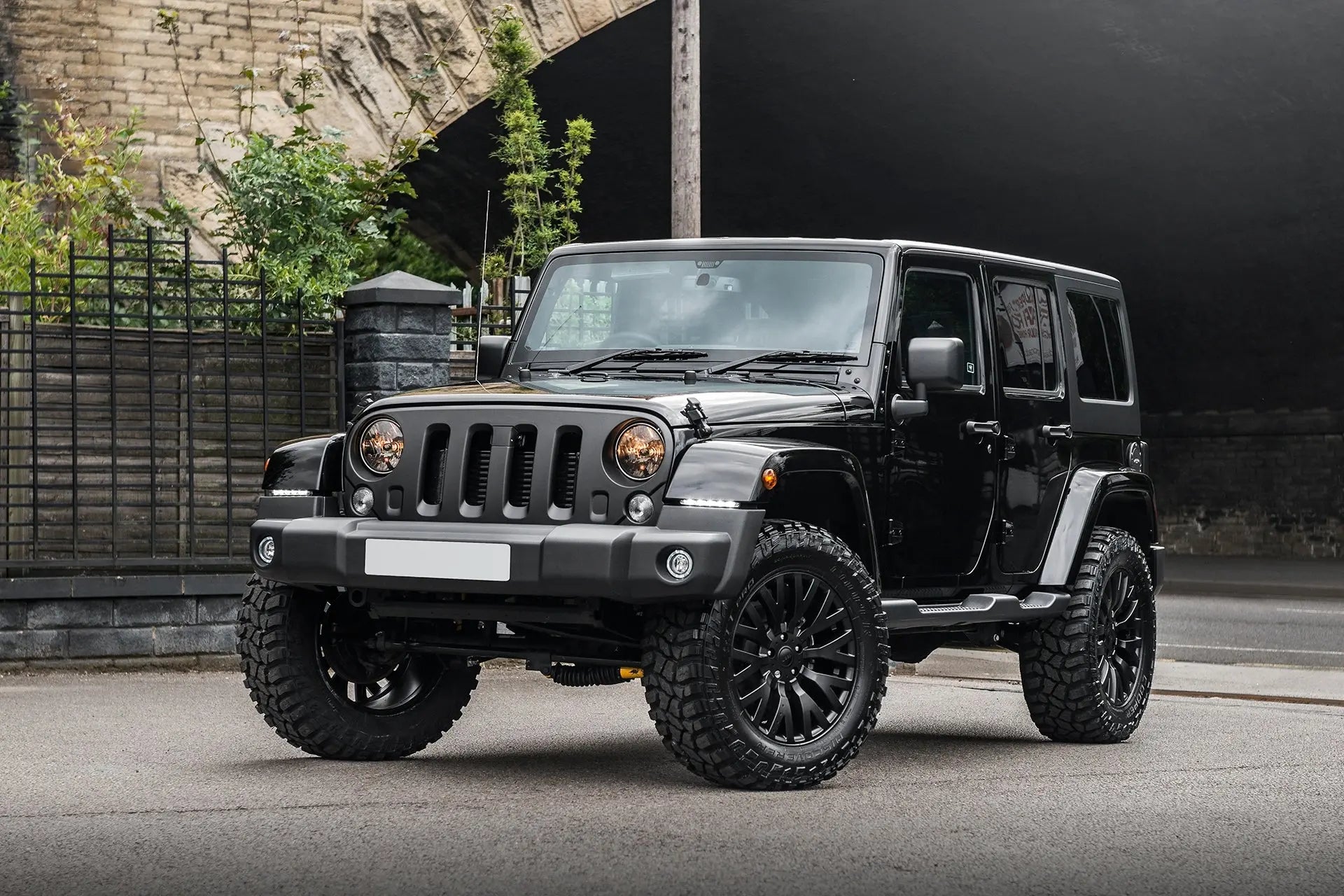 Chelsea Truck Company CJ300 Jeep Expedition Models For The Cannon Run - Chelsea Truck Company