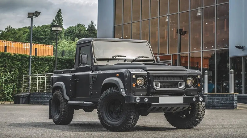 Land Rover Defender 90 Flying Huntsman 105 Long Nose