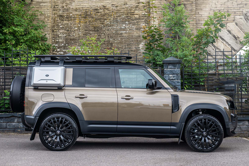 Land Rover Defender 110
