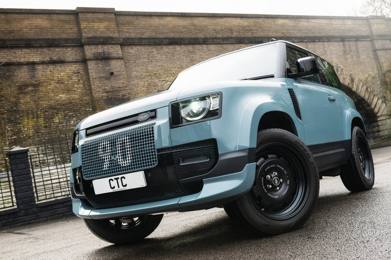 Land Rover Defender 90 Heritage Remastered
