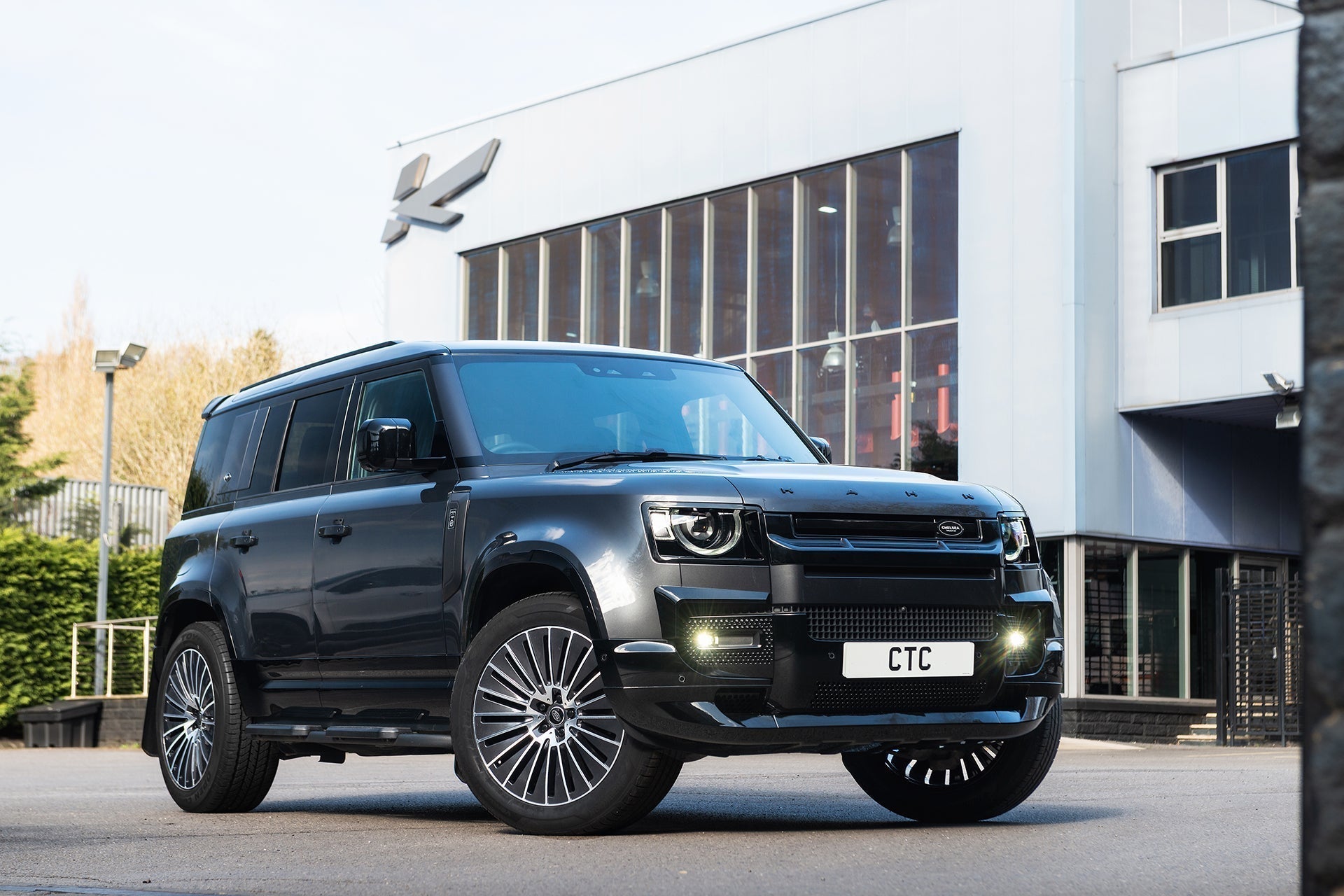 Land Rover Defender 110
