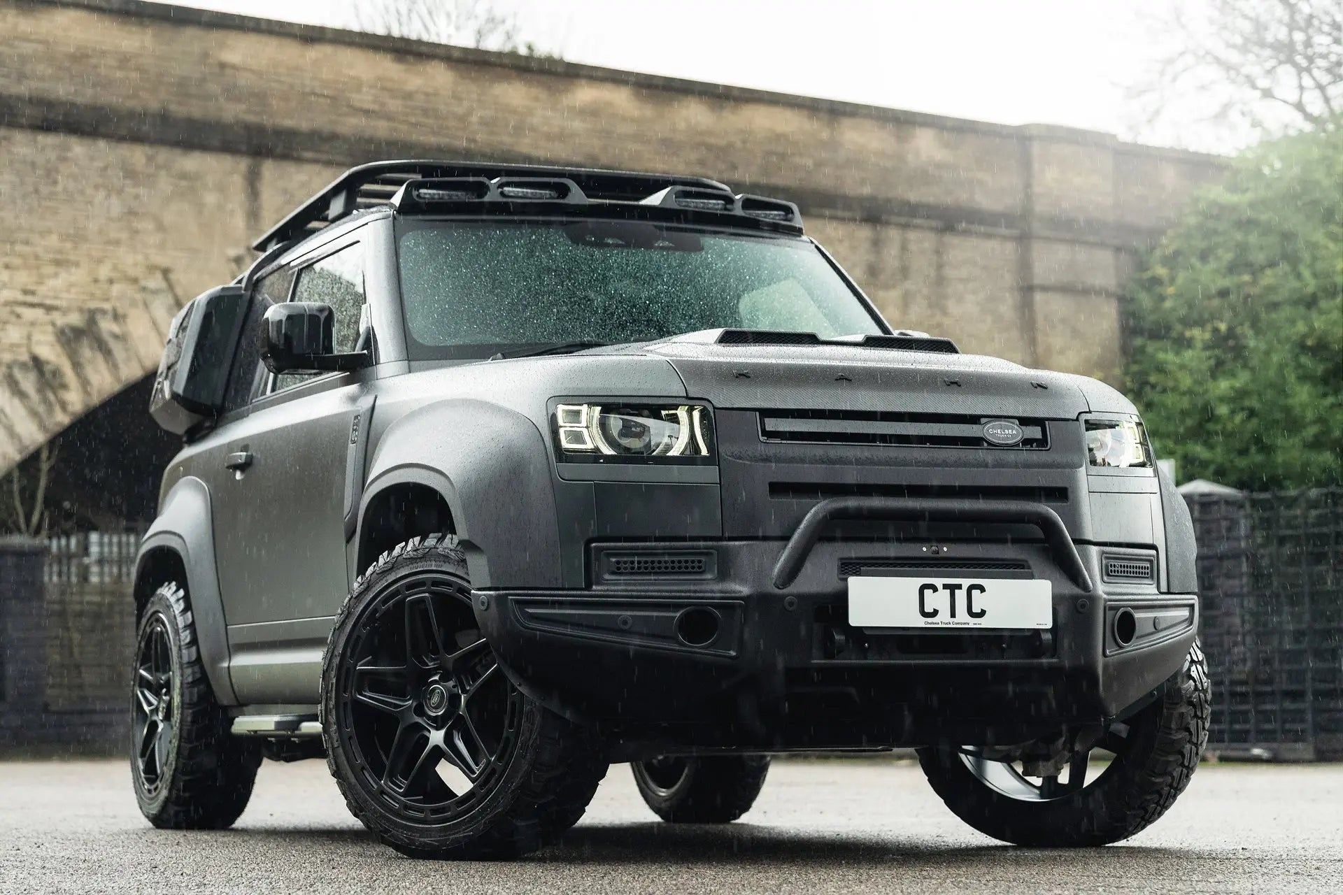 Land Rover Defender 90 2.0 P300 X-Dynamic SE - Concept 001 Widebody