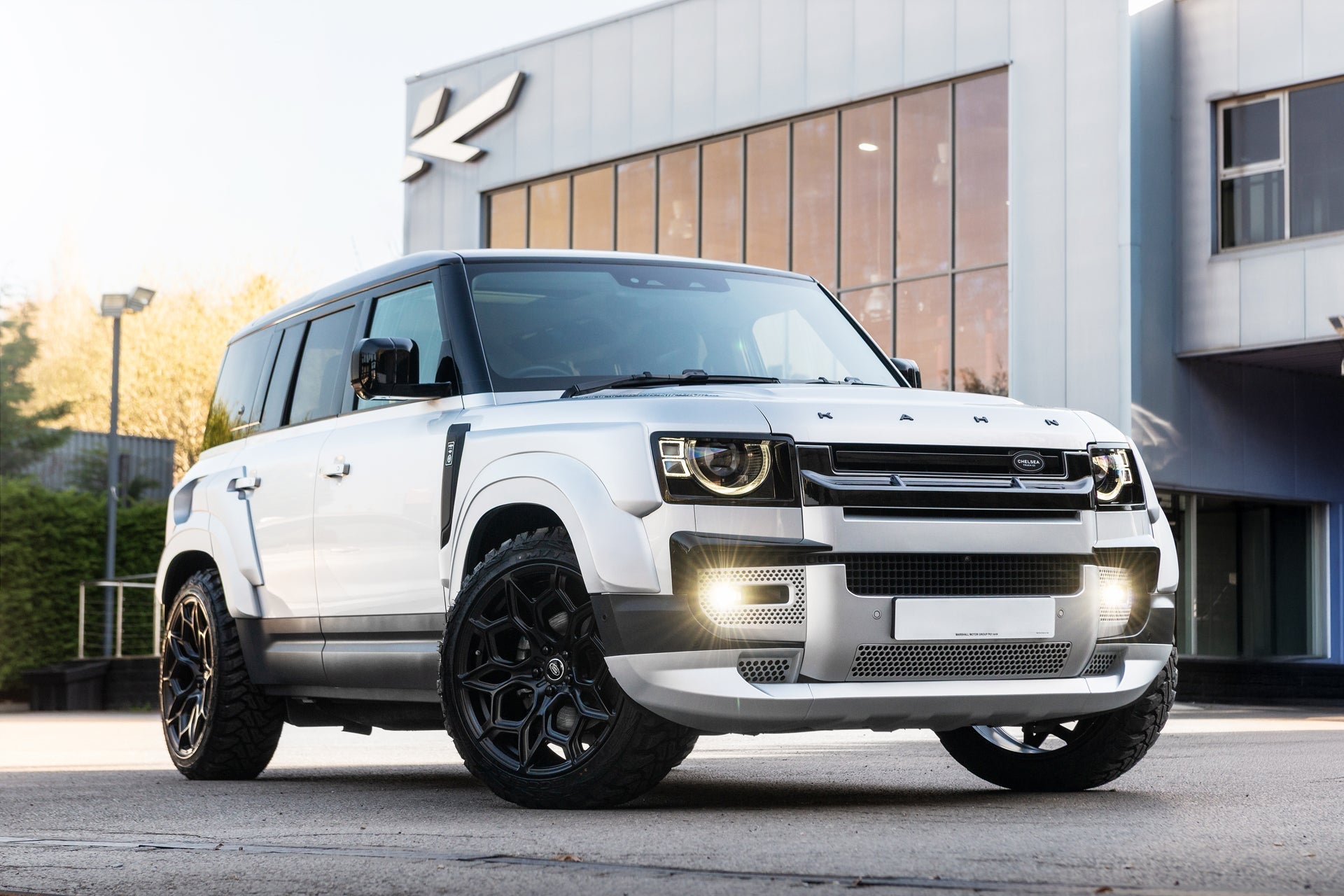 Land Rover Defender 110 Widebody - Hakuba Silver
