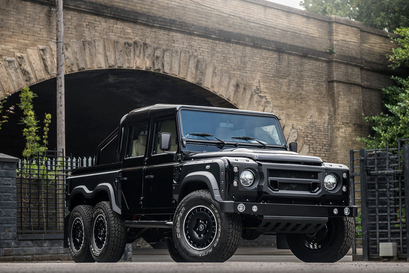 LAND ROVER DEFENDER 110 FLYING HUNTSMAN 6X6 PICKUP