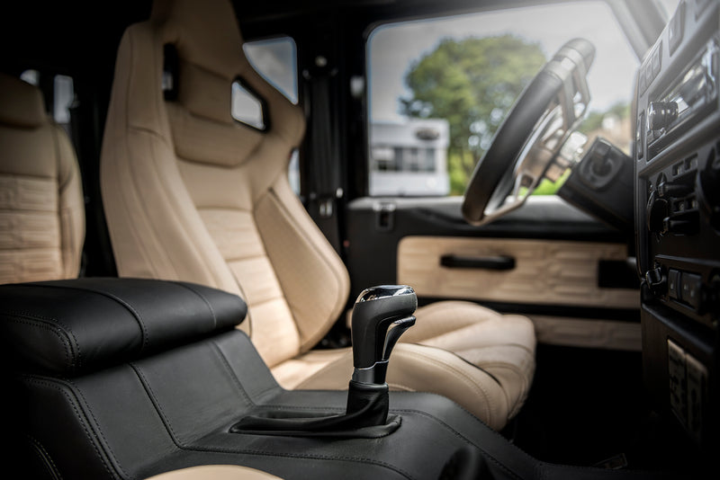 LAND ROVER DEFENDER 110 FLYING HUNTSMAN 6X6 PICKUP