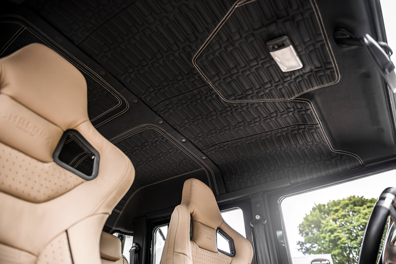 LAND ROVER DEFENDER 110 FLYING HUNTSMAN 6X6 PICKUP