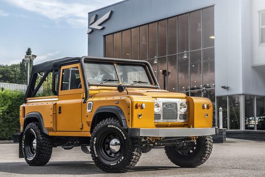 Land Rover Defender 90 Homage II