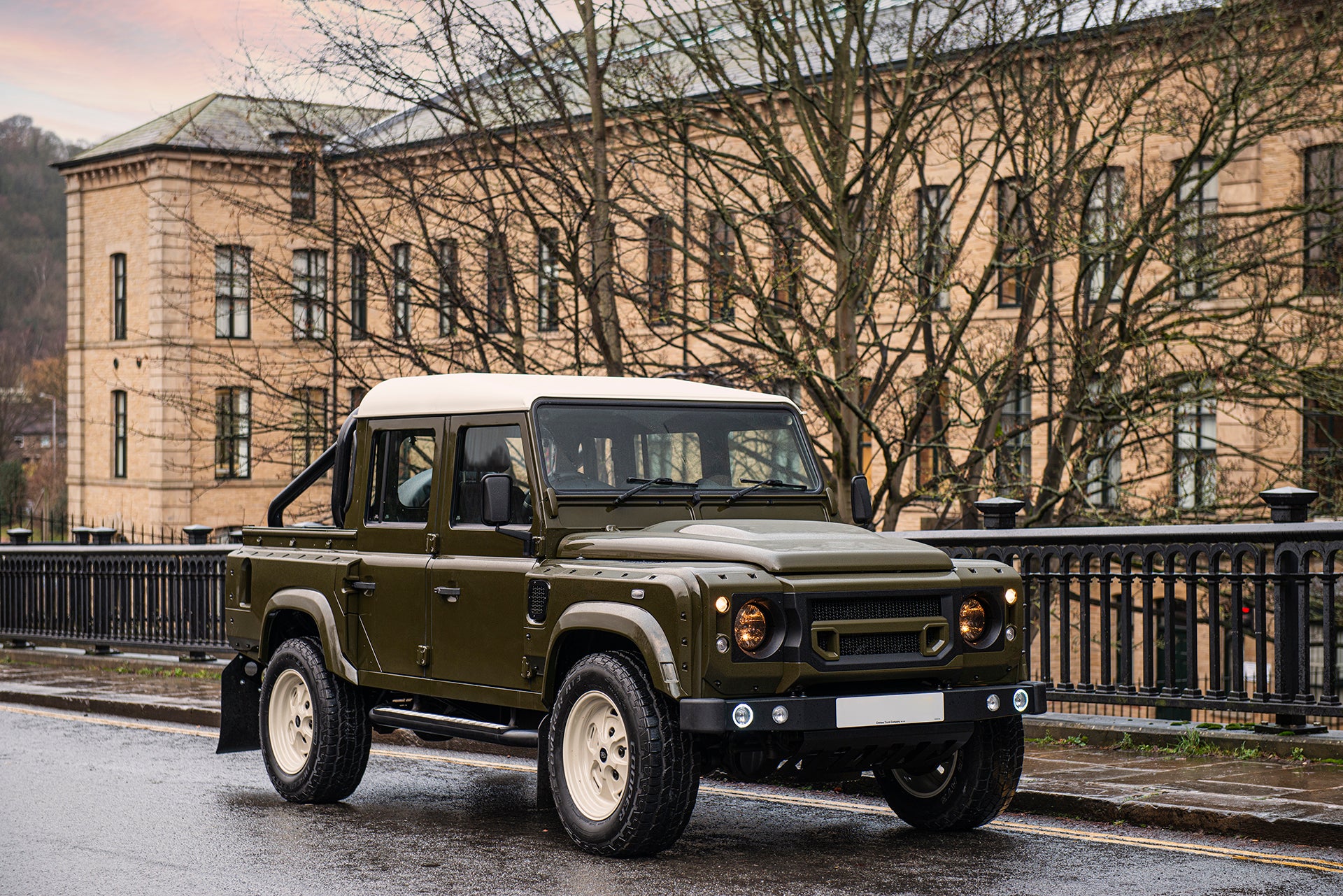 Land Rover Defender 110 Pickup with Rollbar