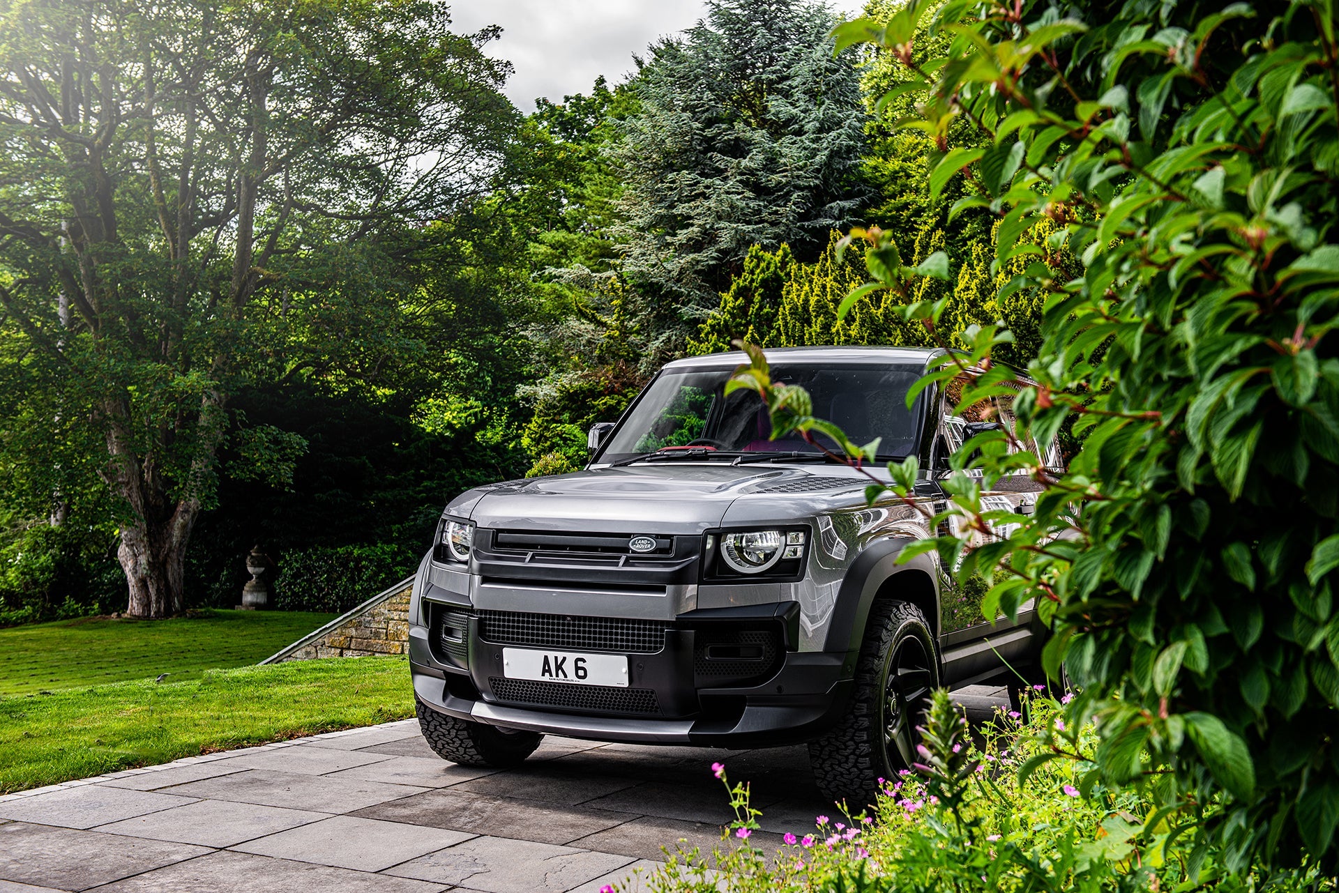 THE DEFENDER 90 LANDMARK BODYKIT