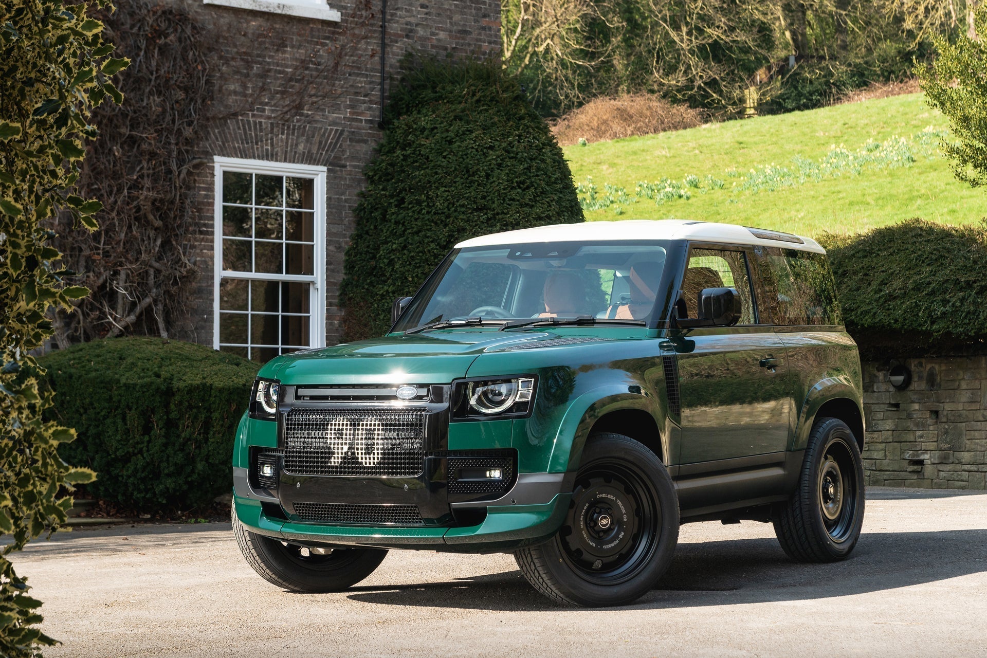 Land Rover Defender 90 Heritage Remastered