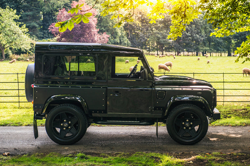 LONDON MOTOR SHOW DEFENDER