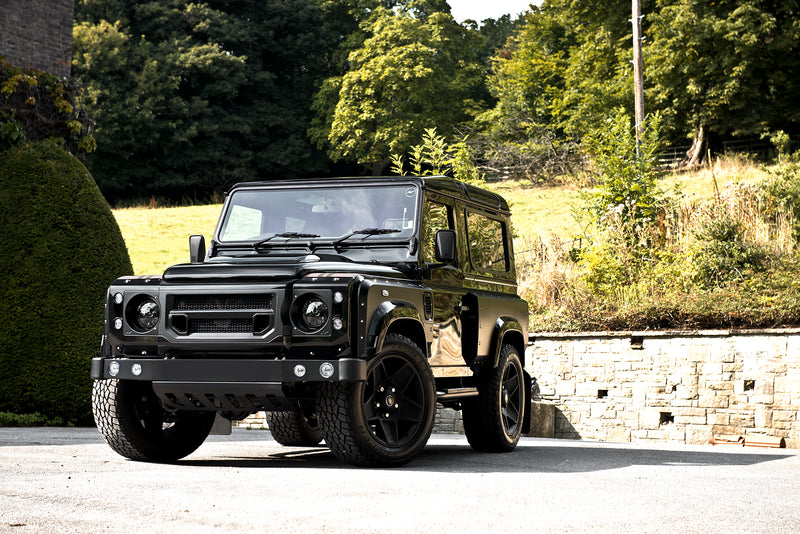 LONDON MOTOR SHOW DEFENDER