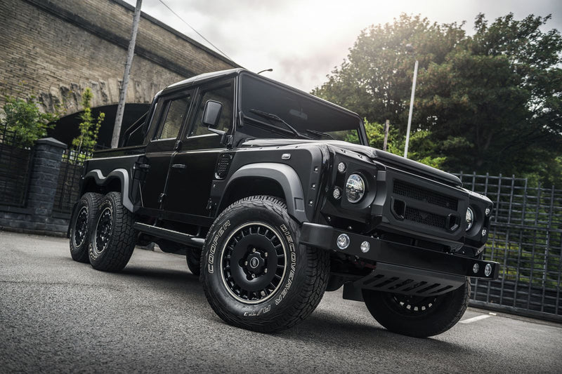 LAND ROVER DEFENDER 110 FLYING HUNTSMAN 6X6 PICKUP