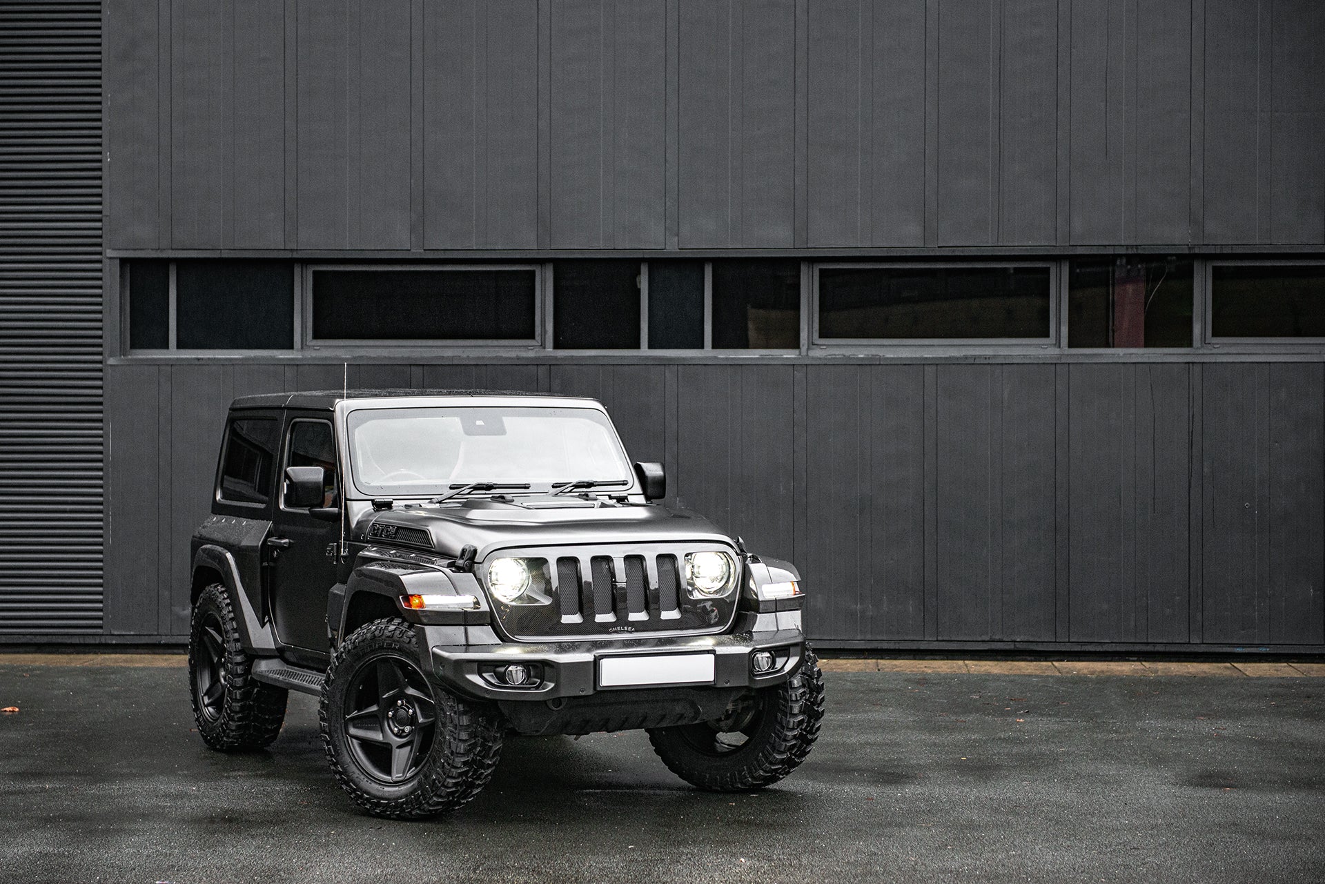 Jeep wrangler Carbon Black Hawk