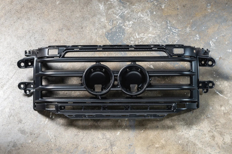 INEOS Grenadier (2023–Present) Exposed Matte Carbon Central Lamp Dakar Front Grille - Image 5