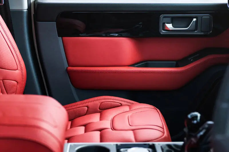 INEOS Grenadier (2023–Present) Comfort Leather Interior - Image 10