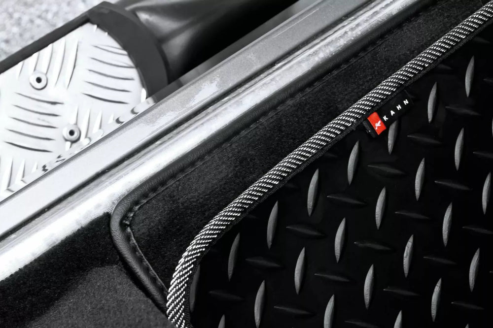 LAND ROVER DEFENDER 110 (1991-2016) CHEQUERED RUBBER FLOOR MATS - Image 3