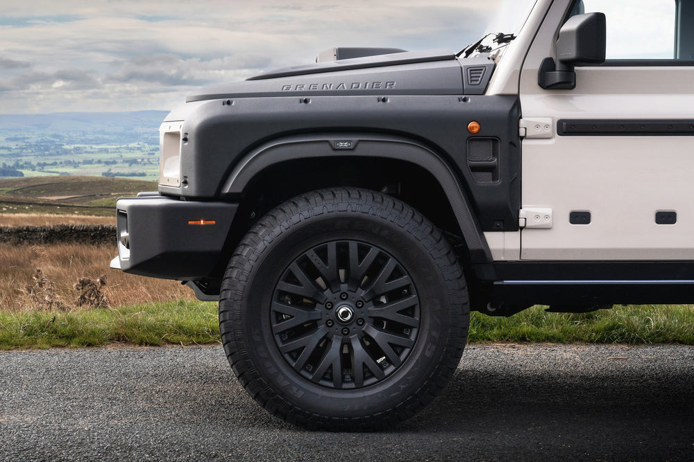 Series II Expedition Grenadier - Image 11