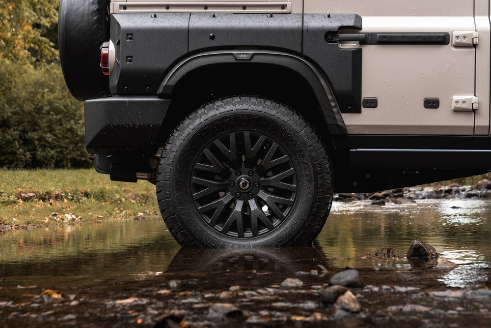 Series II Expedition Grenadier - Image 35