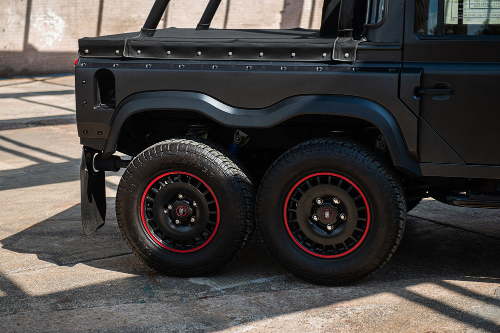 6 X 6 PICKUP Defender - Image 30