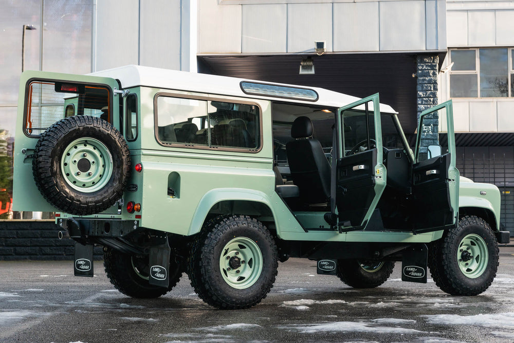 Heritage Edition Defender - Image 37