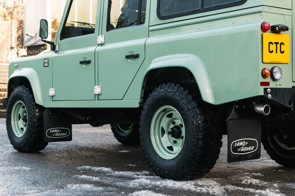 Heritage Edition Defender - Image 39