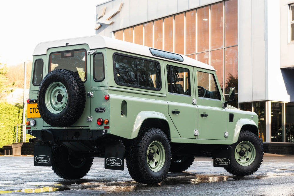 Heritage Edition Defender - Image 36