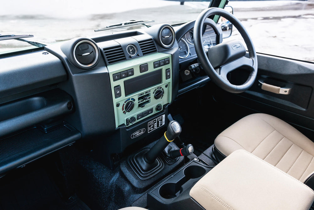 Heritage Edition Defender - Image 57