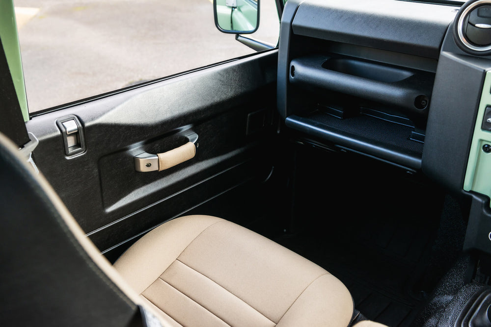 Heritage Edition Defender - Image 64