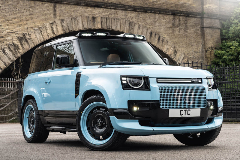 Grille with LED Lightbar for Land Rover Defender (2020 Onwards) - Image 9