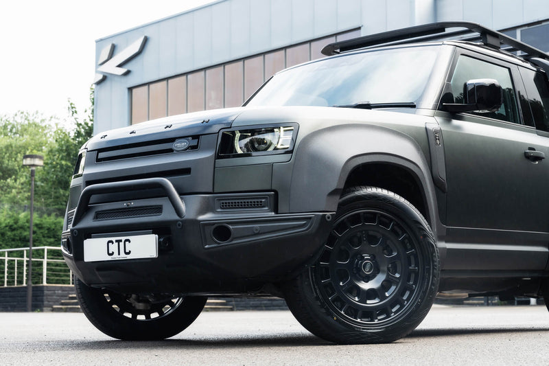 Concept 001 DEFENDER 90 - Image 14