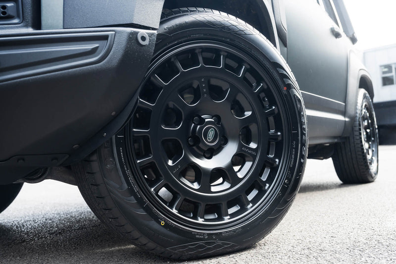Concept 001 DEFENDER 90 - Image 17