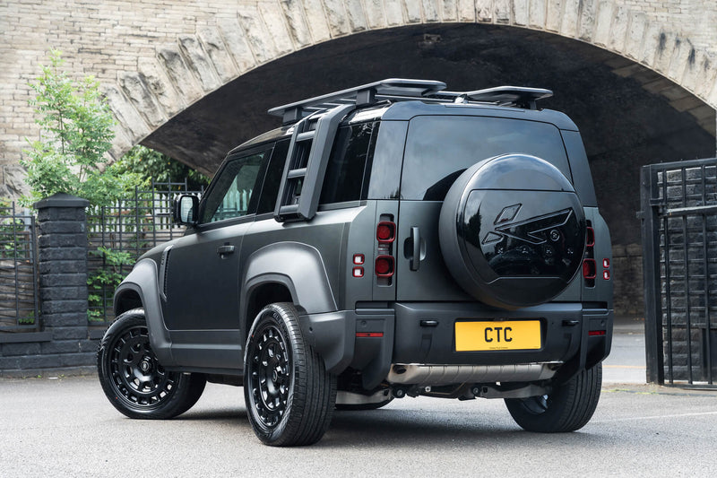 Concept 001 DEFENDER 90 - Image 9