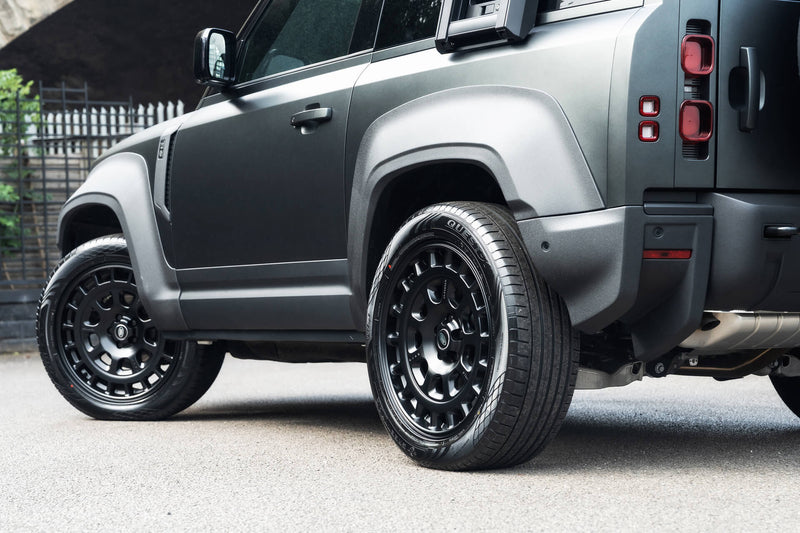 Concept 001 DEFENDER 90 - Image 10