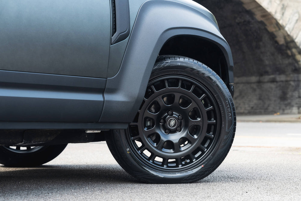 Concept 001 DEFENDER 90 - Image 12