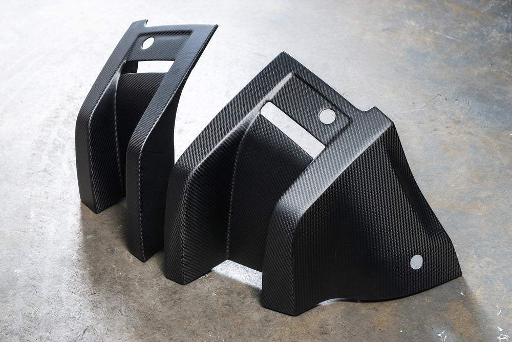Land Rover Defender (2020-onwards) Exposed Carbon Rear Bumper Spats - Image 4