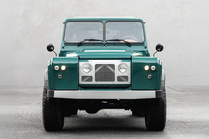 Homage II Defender – A Modern Tribute to the Series 2 - Image 5