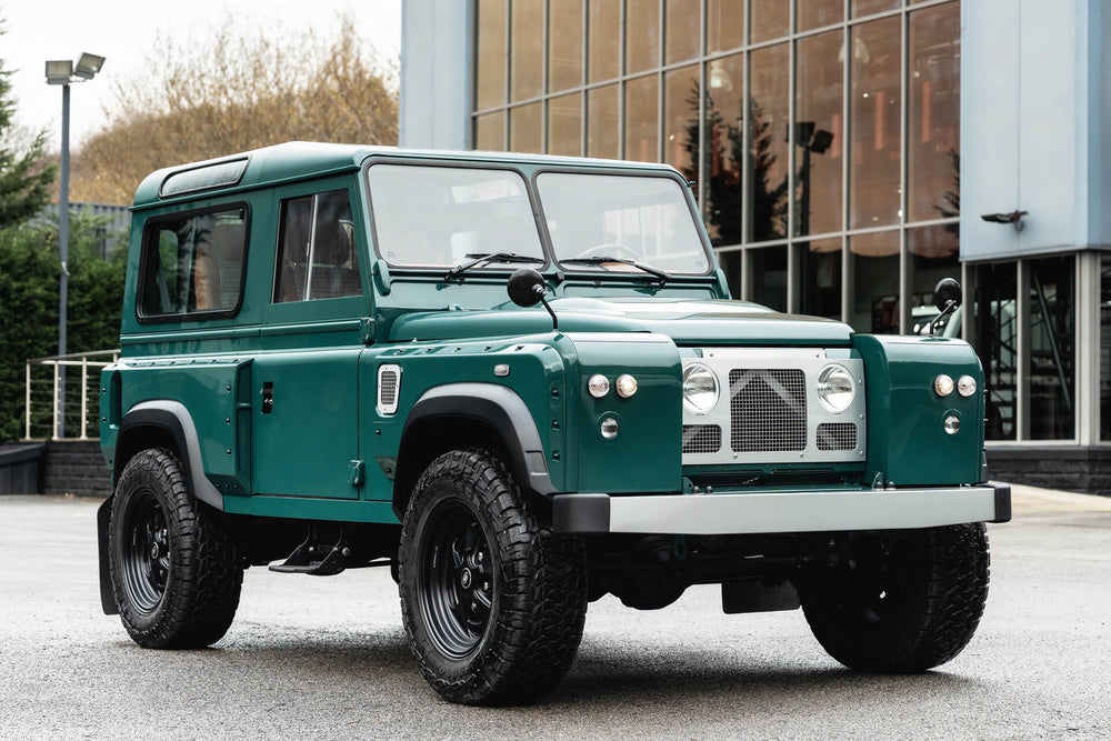 Homage II Defender – A Modern Tribute to the Series 2 - Image 22