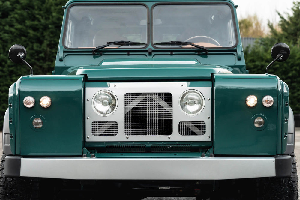 Homage II Defender – A Modern Tribute to the Series 2 - Image 24