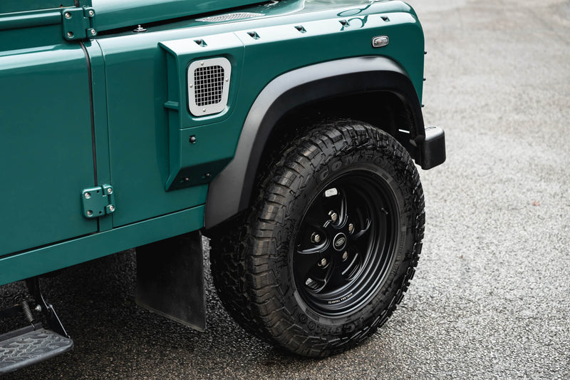 Homage II Defender – A Modern Tribute to the Series 2 - Image 31