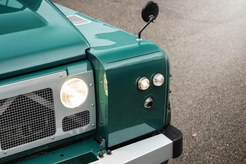 Homage II Defender – A Modern Tribute to the Series 2 - Image 10