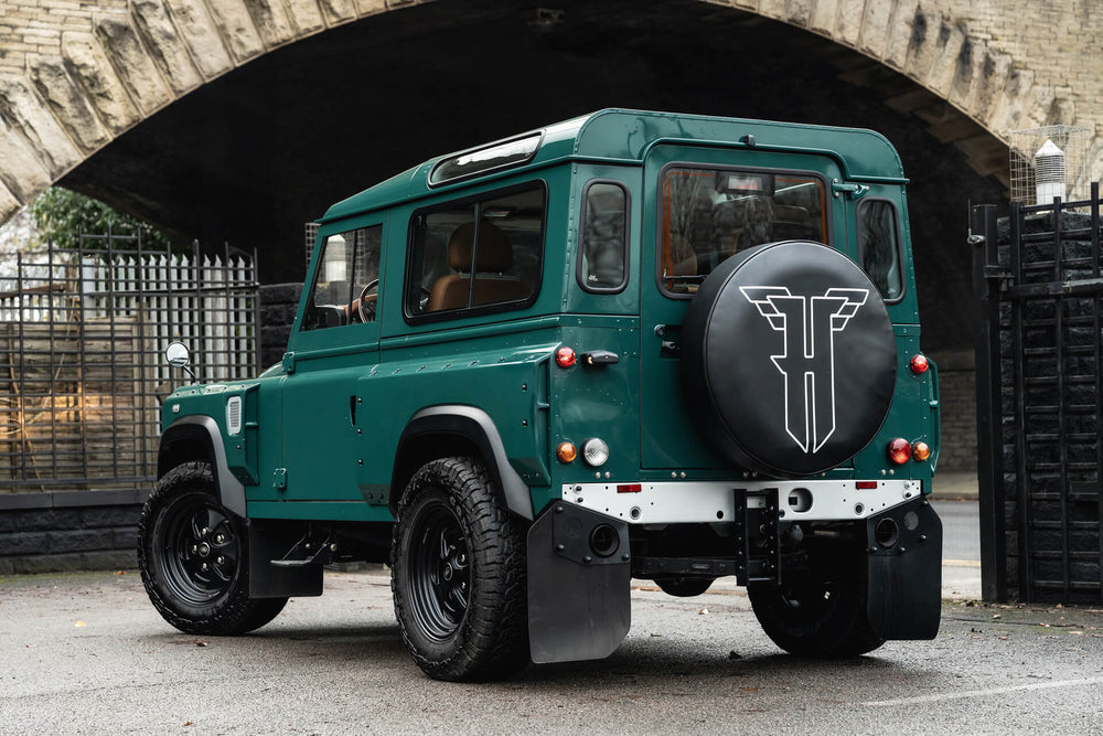 Homage II Defender – A Modern Tribute to the Series 2 - Image 12