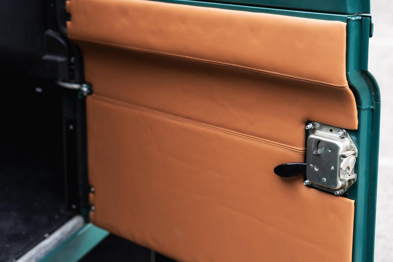 Homage II Defender – A Modern Tribute to the Series 2 - Image 65