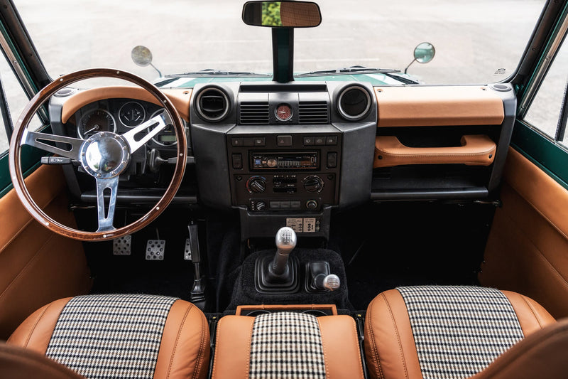 Homage II Defender – A Modern Tribute to the Series 2 - Image 71